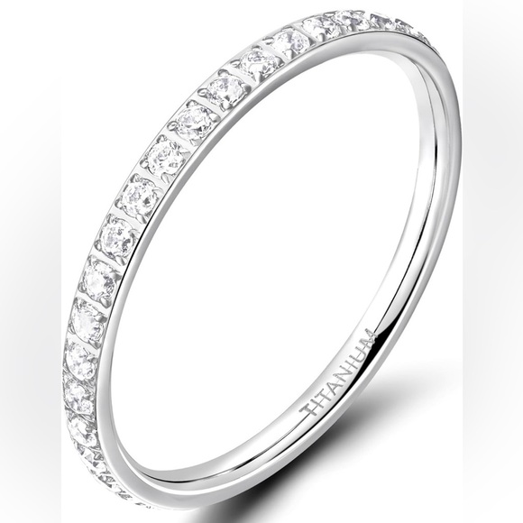 Titanium ring - Picture 3 of 9